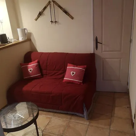 Apartment Wk, Et Cures